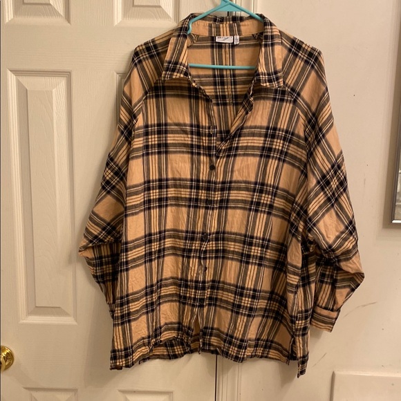Plaid Button-Up Shirt - Picture 1 of 3